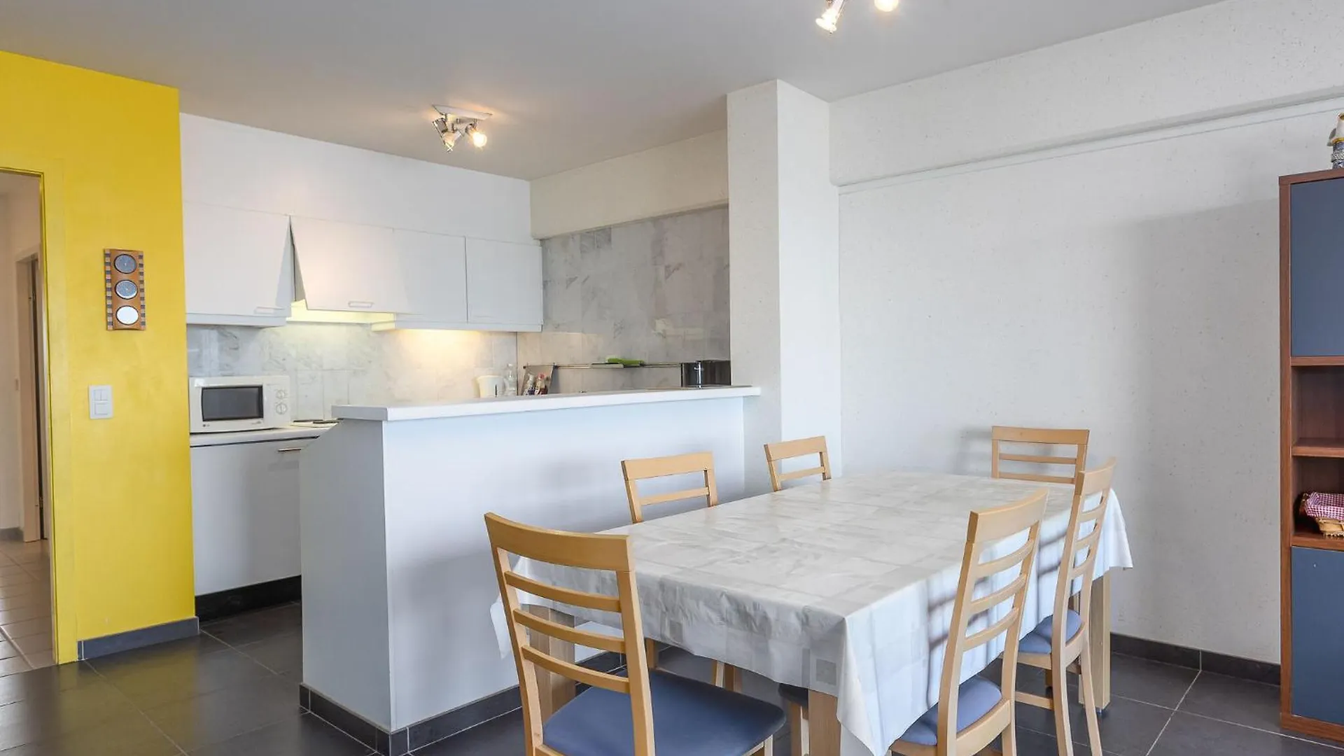 Nice Apartment With Kitchen Middelkerke