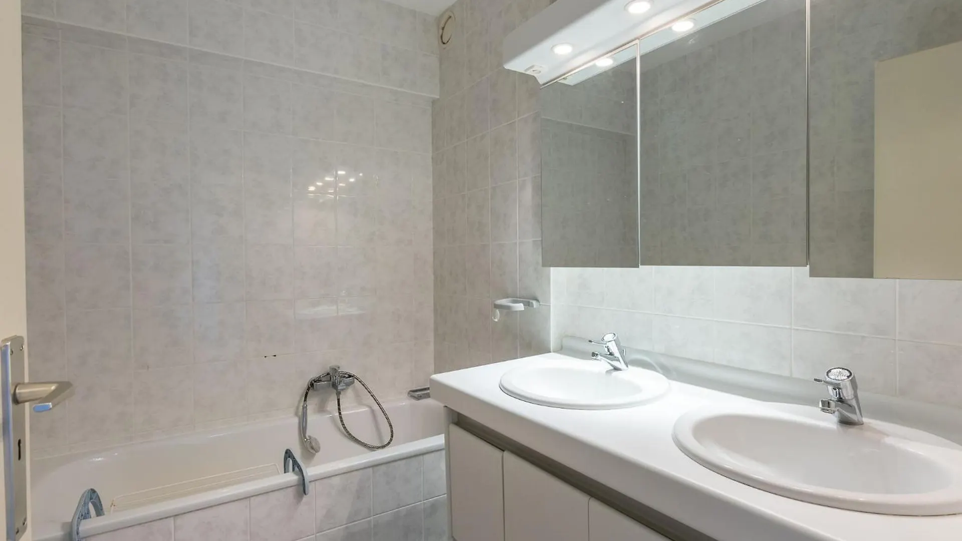 Nice Apartment With Kitchen Middelkerke Belgium